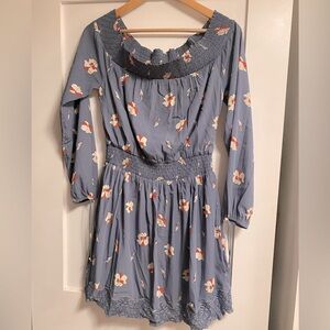 Abercrombie & Fitch long sleeve off the shoulder dress